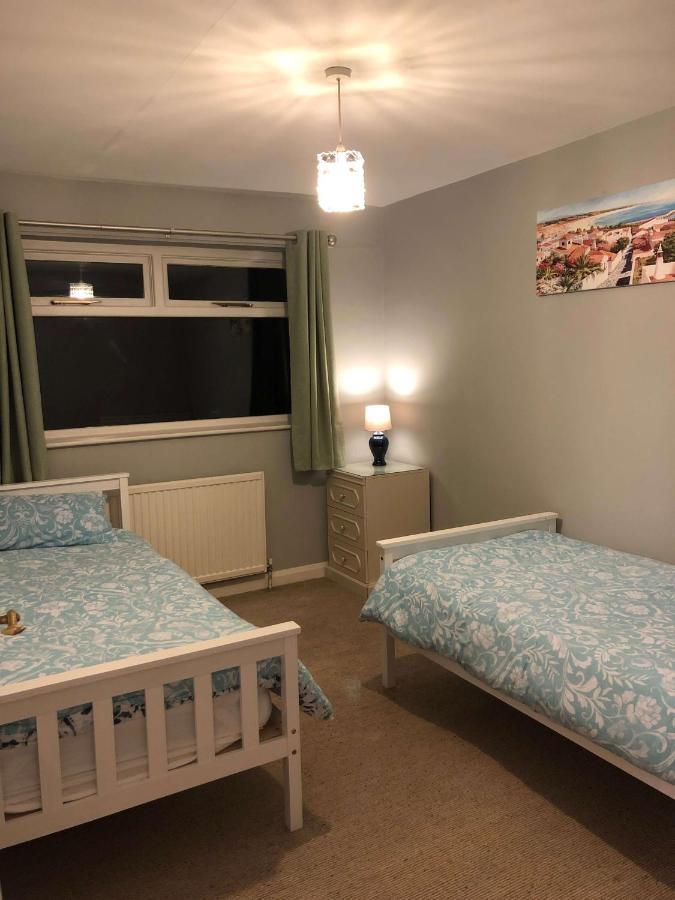 Number One - Fully Equipped Self Catering Four Bedroom House Next To Dunedin, 15 Mins To Spurn, 20 Mins To Saltend, 12 Mins To Easington Patrington 外观 照片