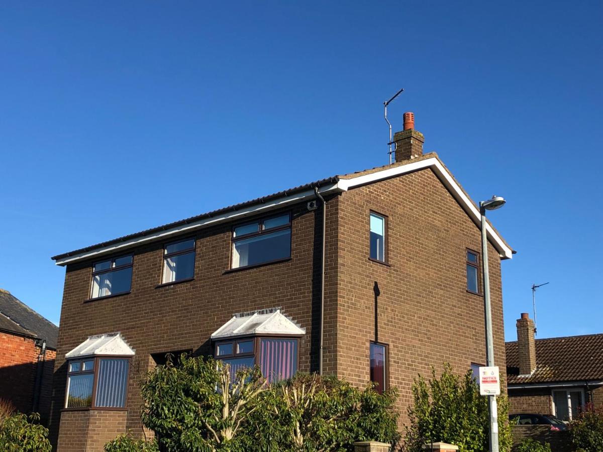Number One - Fully Equipped Self Catering Four Bedroom House Next To Dunedin, 15 Mins To Spurn, 20 Mins To Saltend, 12 Mins To Easington Patrington 外观 照片